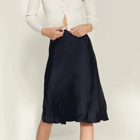 Aritzia Wilfred Only Slip Satin Midi Skirt in Black Size 4 - Picture 1 of 6